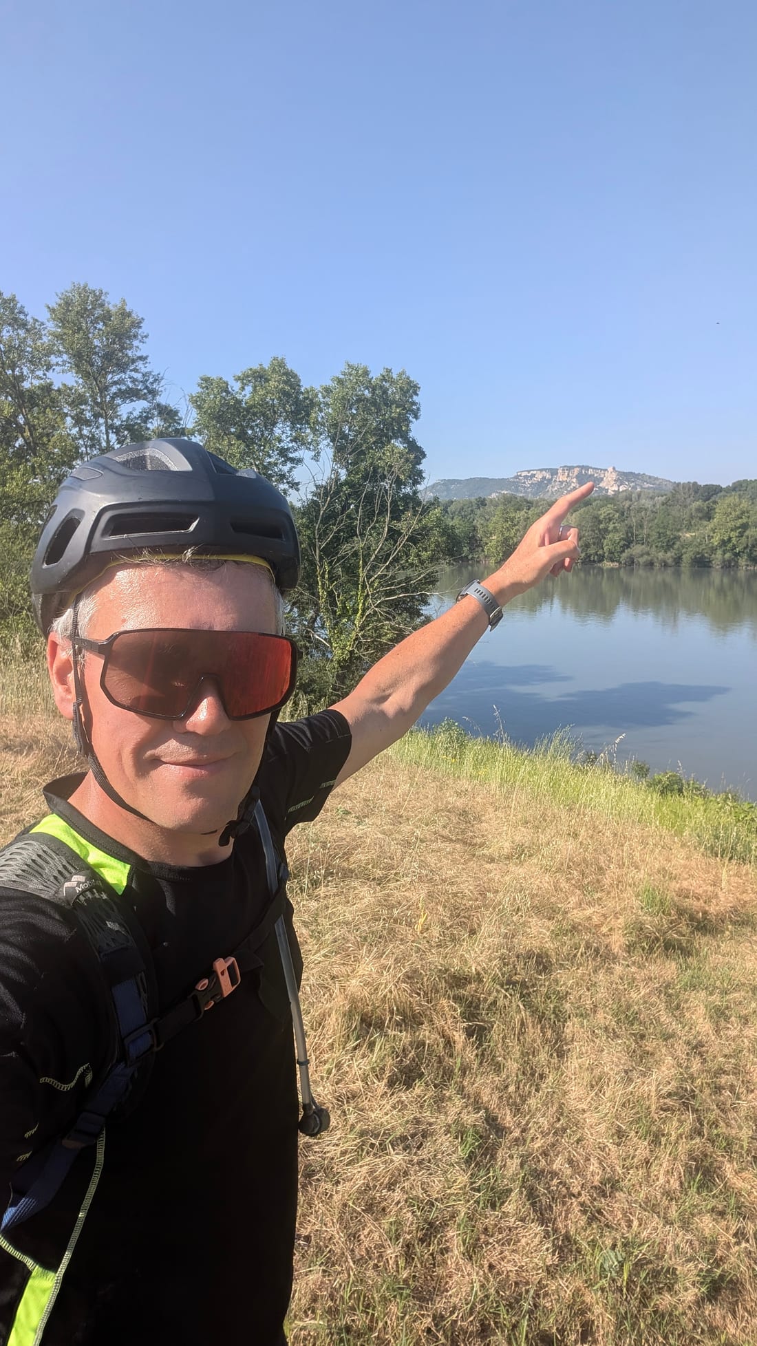 Stéphane Celton, en route pendant TourData 2026, bord du Rhône